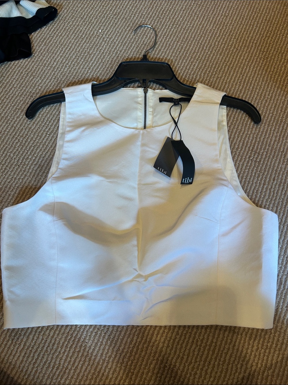 NWT Tibi silk fitted White Sleeveless Cropped Shell Top size 10